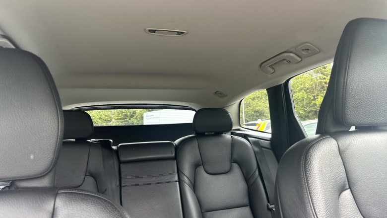Volvo Xc60 2.0 D4 Momentum 5dr AWD Geartronic Diesel Estate